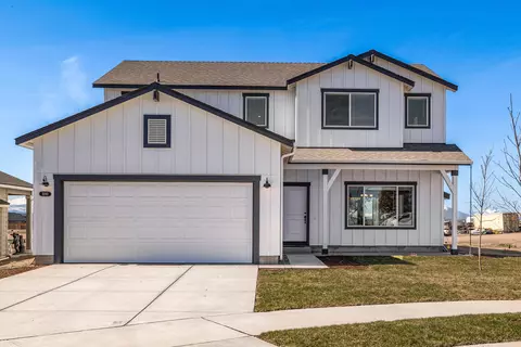 3593 NW 10th Pl #13, Redmond, OR 97756