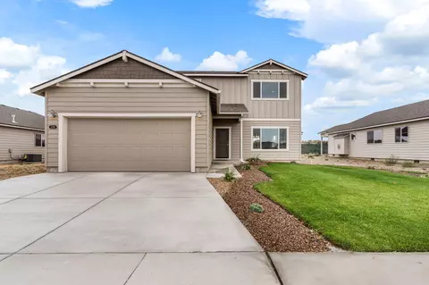 3559 NW 10th Pl #11, Redmond, OR 97756