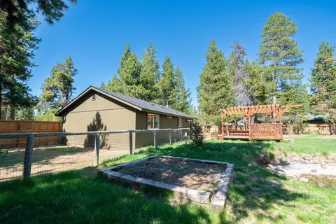 56074 Snow Goose Rd, Bend, OR 97707 photo 22