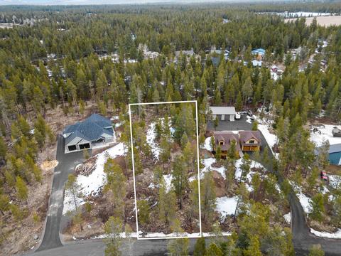 55420 Heierman Dr, Bend, OR 97707