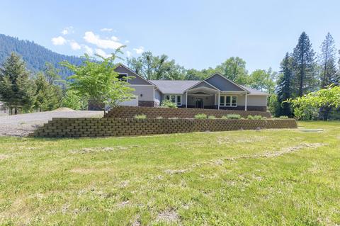 123 Rogue Blvd, Grants Pass, OR 97526