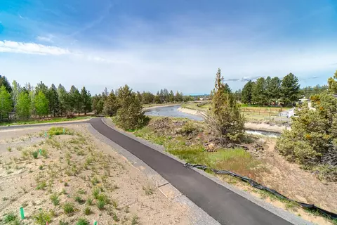 3815 NE Petrosa Ave, Bend, OR 97701 photo 31