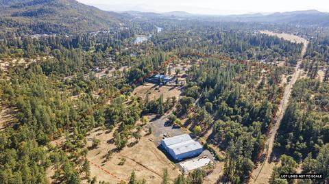 20462 Sawyer Rd, Shady Cove, OR 97539