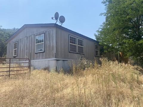 6285 Foley Ln, Central Point, OR 97502