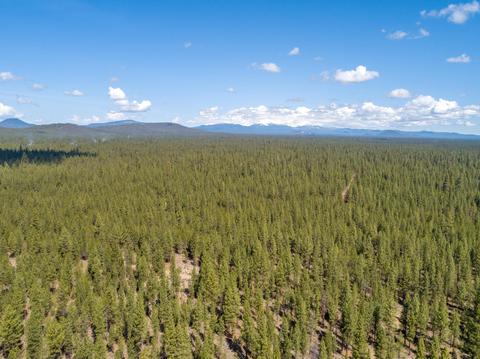 15348 Bear St, La Pine, OR 97739 photo 2