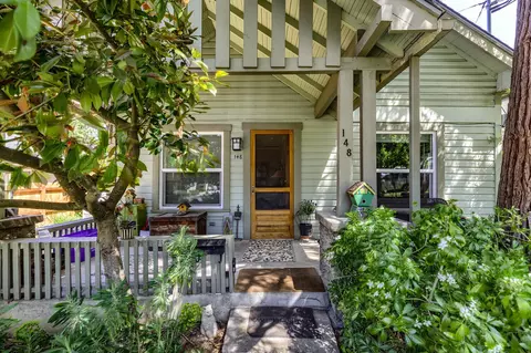 148 Alida St, Ashland, OR 97520
