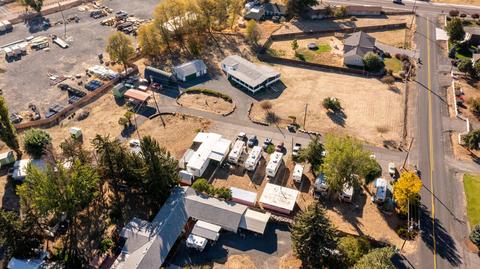 7550 Booth Rd, Klamath Falls, OR 97603