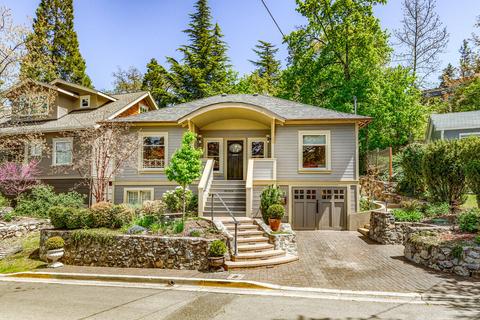 128 S Pioneer St, Ashland, OR 97520