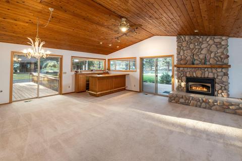 21850 Katie Dr, Bend, OR 97701 photo 4
