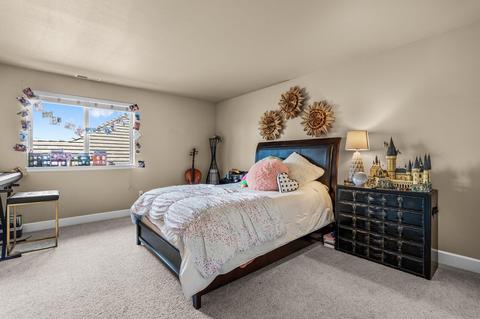 61873 Fall Creek Loop, Bend, OR 97702 photo 16