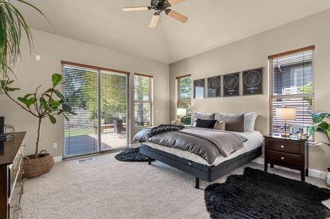61873 Fall Creek Loop, Bend, OR 97702 photo 12