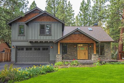 494 E Wapato Loop, Sisters, OR 97759
