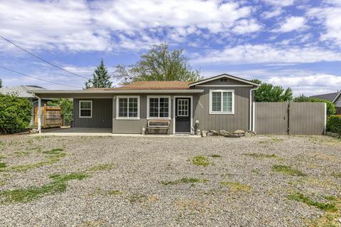 1280 Sweet Rd, Medford, OR 97501