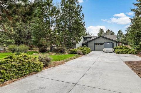 60594 Springtree Ct, Bend, OR 97702 photo 2