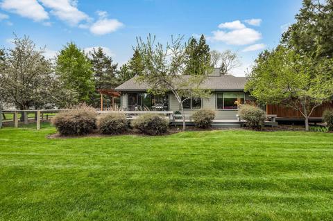 60594 Springtree Ct, Bend, OR 97702 photo 4