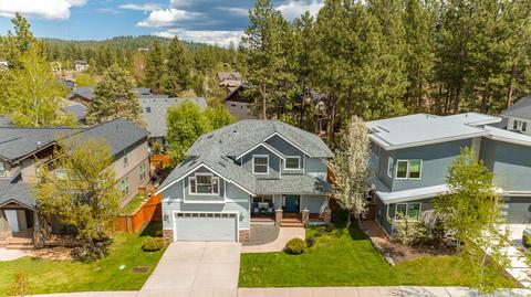 2060 NW Shiraz Ct, Bend, OR 97703