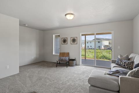 237 Dano Dr, Phoenix, OR 97535 photo 3