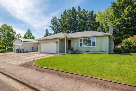 624 Palo Verde Way, Central Point, OR 97502