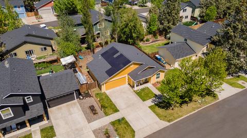 3120 NE Wells Acres Rd, Bend, OR 97701