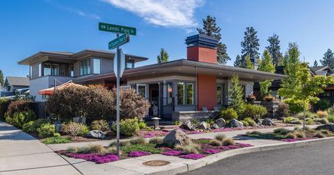 2736 NW Lemhi Pass Dr, Bend, OR 97701