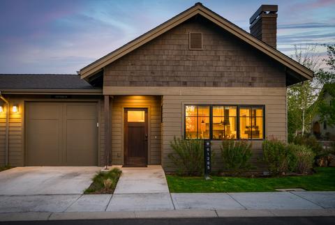 61285 Tetherow Dr, Bend, OR 97702