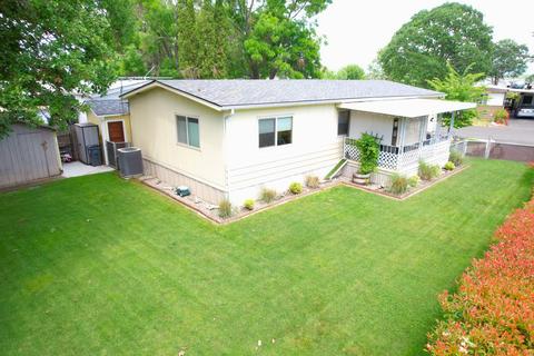 6850 Downing Rd #22, Central Point, OR 97502
