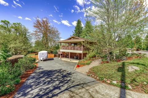2055 Ridge Way, Medford, OR 97504