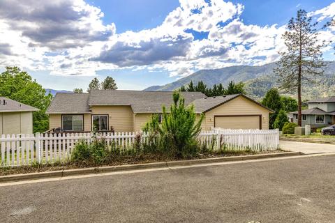 500 Cedar St, Rogue River, OR 97537 photo 1