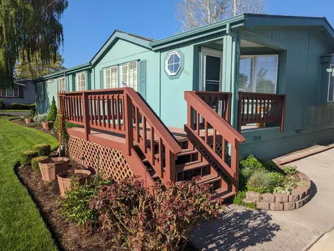 1188 NE 27th St #60, Bend, OR 97701