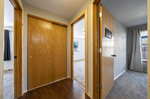 896 NE Locksley Dr, Bend, OR 97701 photo 31