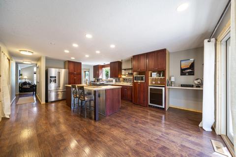 896 NE Locksley Dr, Bend, OR 97701 photo 14