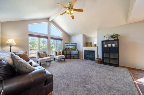 896 NE Locksley Dr, Bend, OR 97701 photo 4