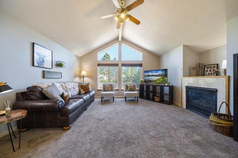 896 NE Locksley Dr, Bend, OR 97701 photo 5