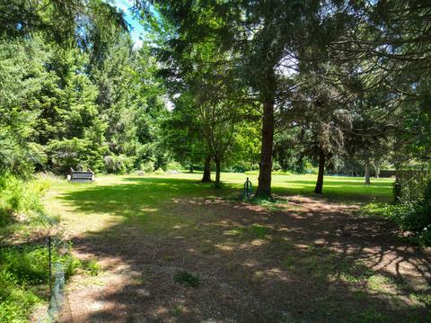 285 Peckerwood Ln, Grants Pass, OR 97527