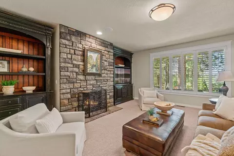 61359 Gorge View St, Bend, OR 97702 photo 23