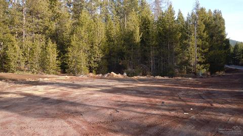 500 600 Highway 58, Crescent Lake, OR 97733