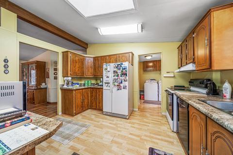 375 Robleda Dr, Central Point, OR 97502 photo 14