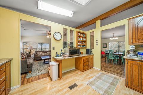 375 Robleda Dr, Central Point, OR 97502 photo 15