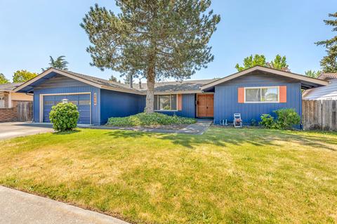 2958 El Dorado Dr, Medford, OR 97504