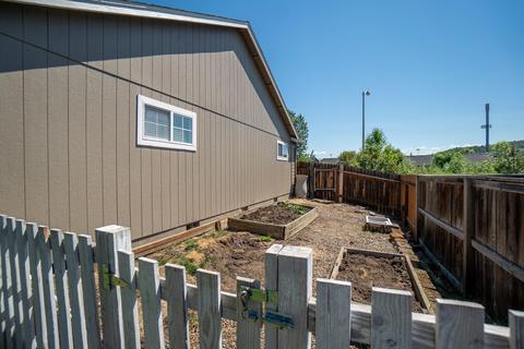 498 Merlee Cir, Eagle Point, OR 97524 photo 26