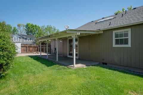 498 Merlee Cir, Eagle Point, OR 97524 photo 25