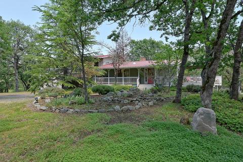 138 Kanaka Flats Rd, Jacksonville, OR 97530