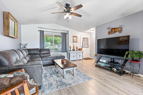 306 Sandi Way, Eagle Point, OR 97524 photo 15