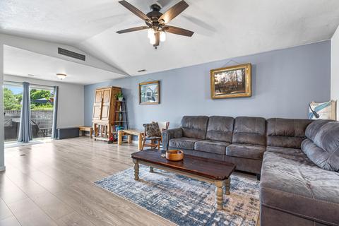 306 Sandi Way, Eagle Point, OR 97524 photo 7