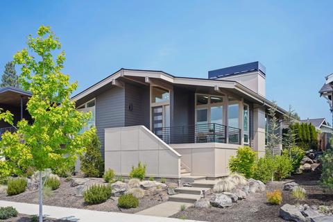 1654 NW Fields St, Bend, OR 97703