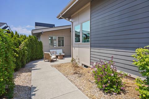 1654 NW Fields St, Bend, OR 97703 photo 28