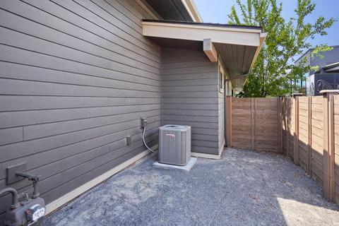 1654 NW Fields St, Bend, OR 97703 photo 31