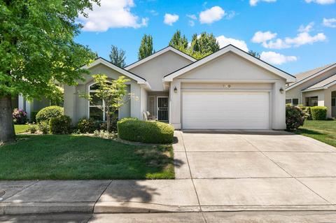 740 Fernwood Dr, Medford, OR 97504