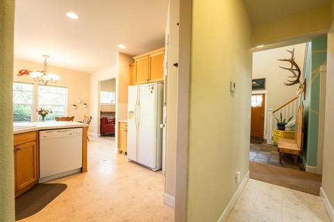 21314 Pecoraro Loop, Bend, OR 97701 photo 14