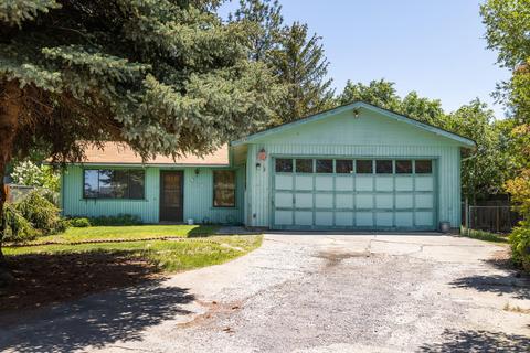 507 SW Tenos Ct, Bend, OR 97702